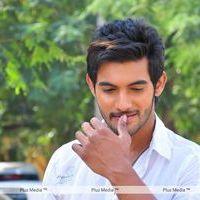 Aadi at Lovely Press Meet - Arrivals - Pictures | Picture 122199